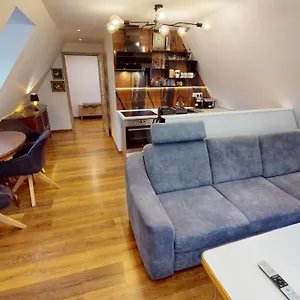 Apartment Atelier Vary V Nove Zrekonstruovanem Dome, Karlsbad